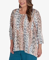 Alfred Dunner Plus Classic Vertical Animal Print Top With Necklace