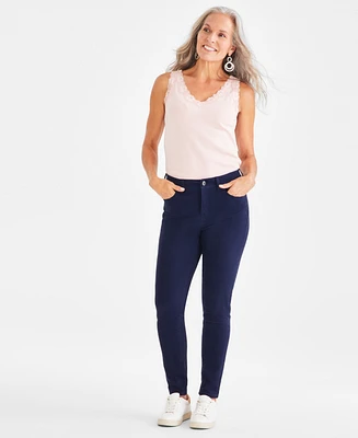 Women's Mid Rise Curvy-Fit Skinny Jeans