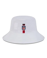 New Era Men's White Tampa Bay Buccaneers 2024 Nfl Training Camp Stretch Bucket Hat