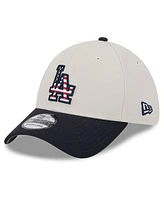 New Era Men's Black Los Angeles Dodgers 2024 Fourth of July 39THIRTY Flex Hat