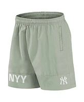 Fanatics Men's Green New York Yankees Elements Swim Shorts