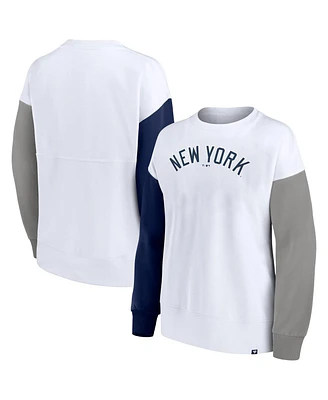 Fanatics Women's White New York Yankees Series Pullover Sweatshirt