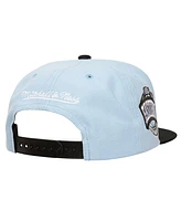 Mitchell & Ness Men's Light Blue/Black Chicago Bulls Core Iv Snapback Hat