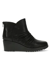 Baretraps Women's Wichita Wedge Booties