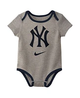 Nike Baby Boys and Girls New York Yankees Authentic Collection Three-Pack Bodysuit Set