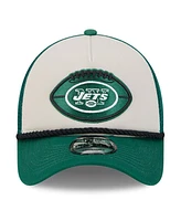 New Era Men's Stone/Green New York Jets 2024 Sideline Historic 9FORTY A-Frame Trucker Adjustable Hat