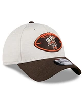 New Era Men's Stone/Brown Cleveland Browns 2024 Sideline Historic 39THIRTY Flex Hat