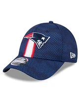 New Era Men's Navy New England Patriots 2024 Sideline 9FORTY Stretch-Snap Hat