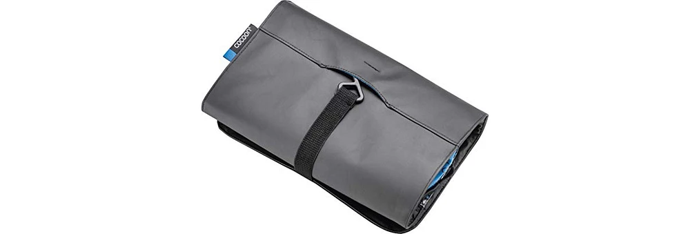 Cocoon Premium - Minimalist Hanging Toiletry Kit