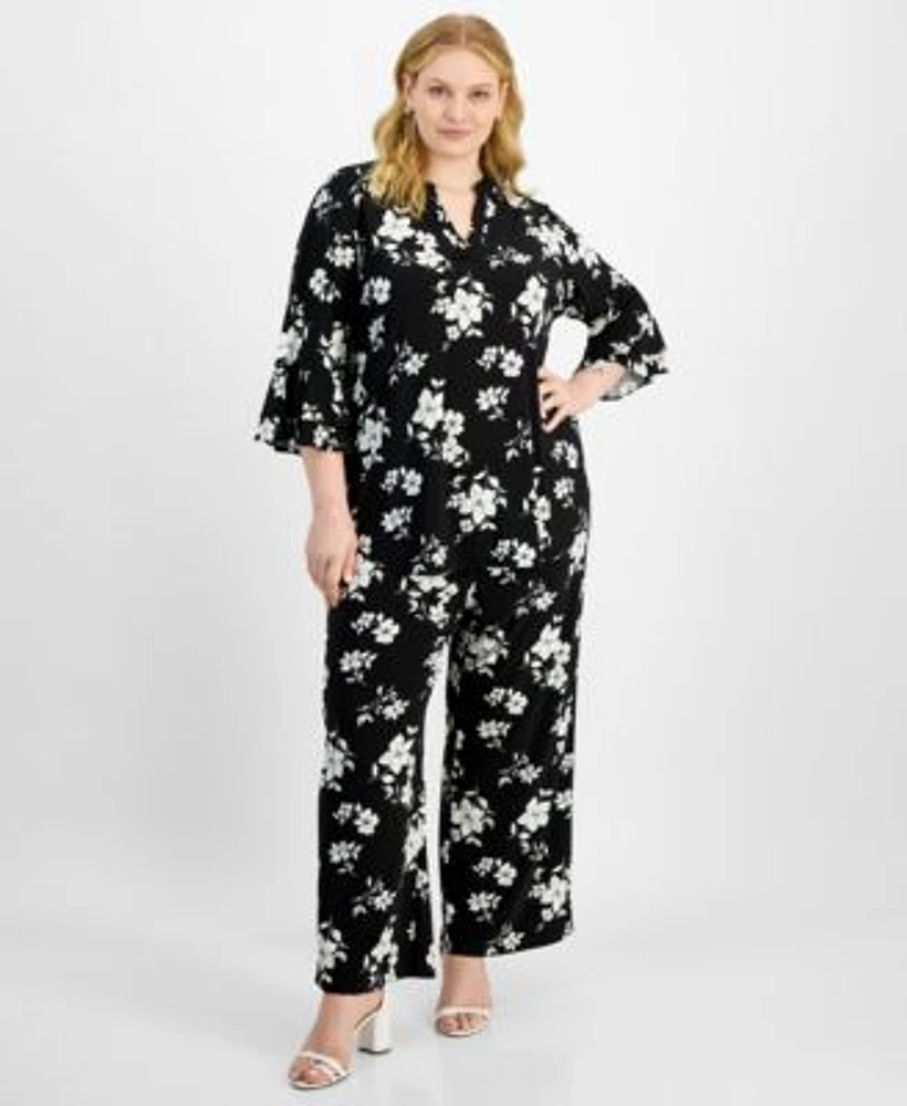 Kasper Plus Size Split Neck Floral Flutter Sleeve Top Straight Leg Pants