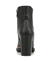 Naturalizer Deserve Lug Sole Chelsea Booties