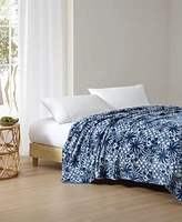 Closeout! Tommy Bahama Home Lanikai Fronds Flannel Blanket