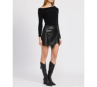 En Saison Women's Jett Lace-Trim Faux-Leather Skort