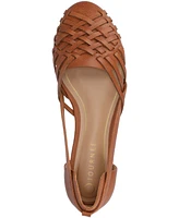 Journee Collection Women's Ekko Woven Round Toe Flats