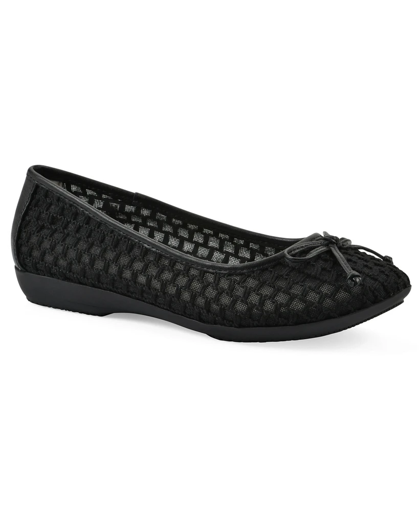 Cliffs by White Mountain Women's Chelcy Round Toe Ballet Flats