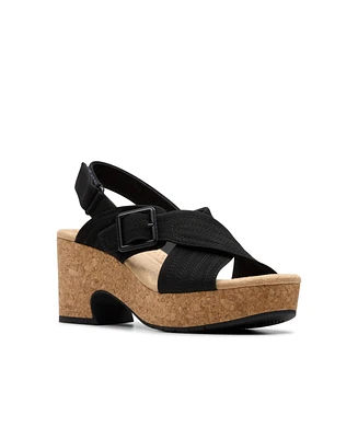 Clarks Collection Women's Nerisa West Wedge Sandals