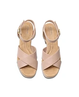 Clarks Collection Women's Nerisa Wedge Sandals