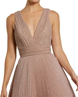 Mac Duggal Women's Shimmering Georgette Pleated Sleeveless Gown