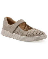 White Mountain Women's Doubles Round Toe Sneakers