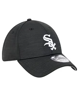 New Era Men's Black Chicago White Sox Tech 39THIRTY Flex Hat