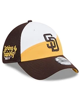 New Era Men's Gold/Dark Brown San Diego Padres 2025 Spring Training 39THIRTY Flex Hat