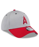 New Era Men's Gray/Red Los Angeles Angels 2025 Batting Practice 39THIRTY Flex Hat