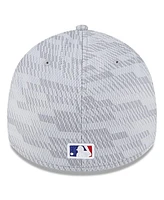 New Era Men's Gray Los Angeles Dodgers 2025 Mlb Clubhouse 39THIRTY Flex Hat