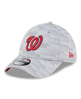 New Era Men's Gray Washington Nationals 2025 Mlb Clubhouse 39THIRTY Flex Hat