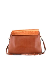 Pre-Owned Chloe Medium Faye Shoulder Bag Leather and Suede