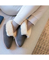 Minnetonka Women's Sheepskin Ankle Boot Slippers