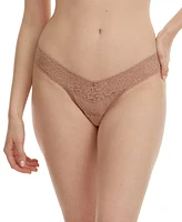 Hanky Panky Women's Daily Lace Low Rise Thong Underwear 3 Pack