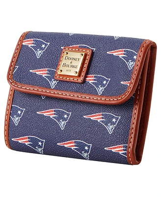 Dooney & Bourke New England Patriots Flap Credit Card Wallet