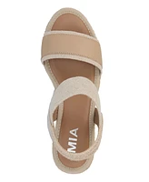 Mia Women's Bayle Round Toe Wedge Sandals