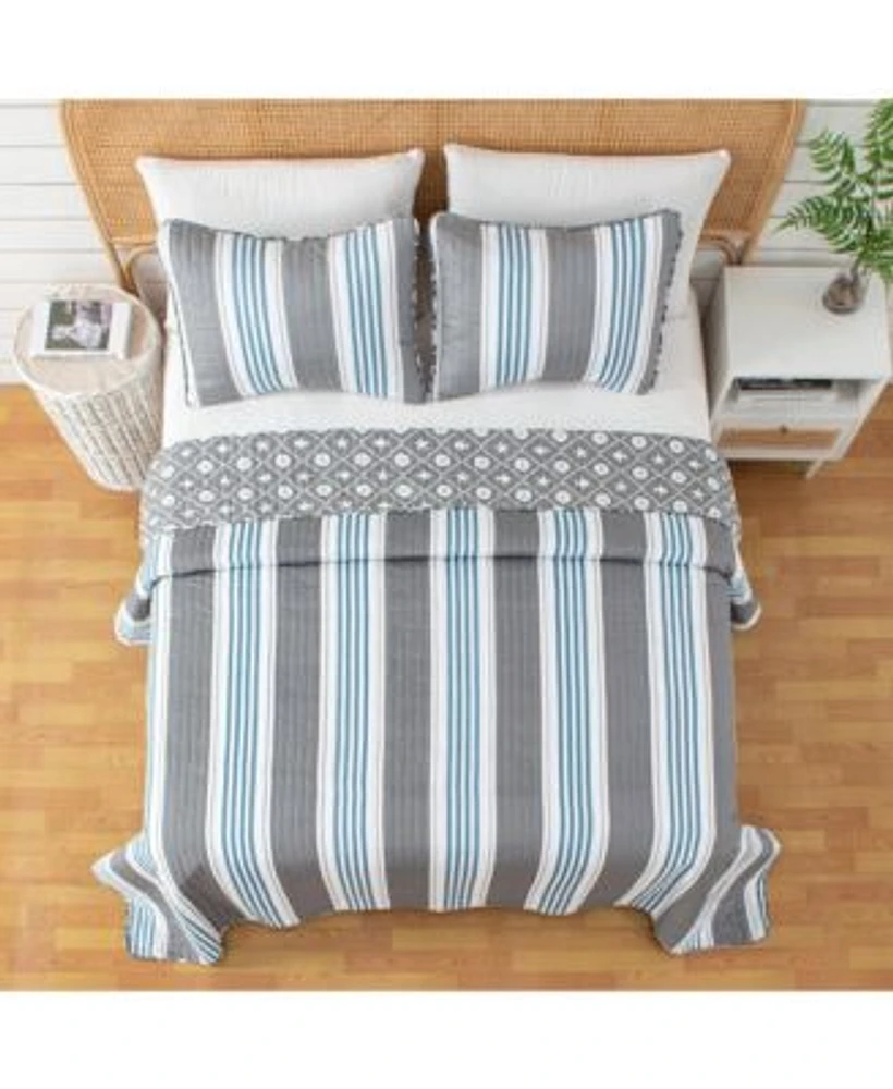 Linery Co. Coastal Microfiber Quilt Set With Shams