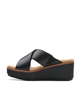 Clarks Collection Women's Wrenly Ivy Wedge Sandals