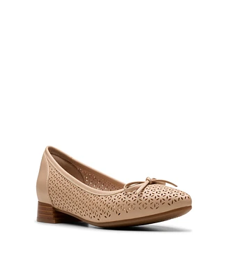 Clarks Women's Collection Natalyn Step Ballet Flats