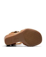 Clarks Collection Women's Emmalae Iris Wedge Sandals