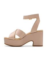Clarks Collection Women's Nerisa Wedge Sandals