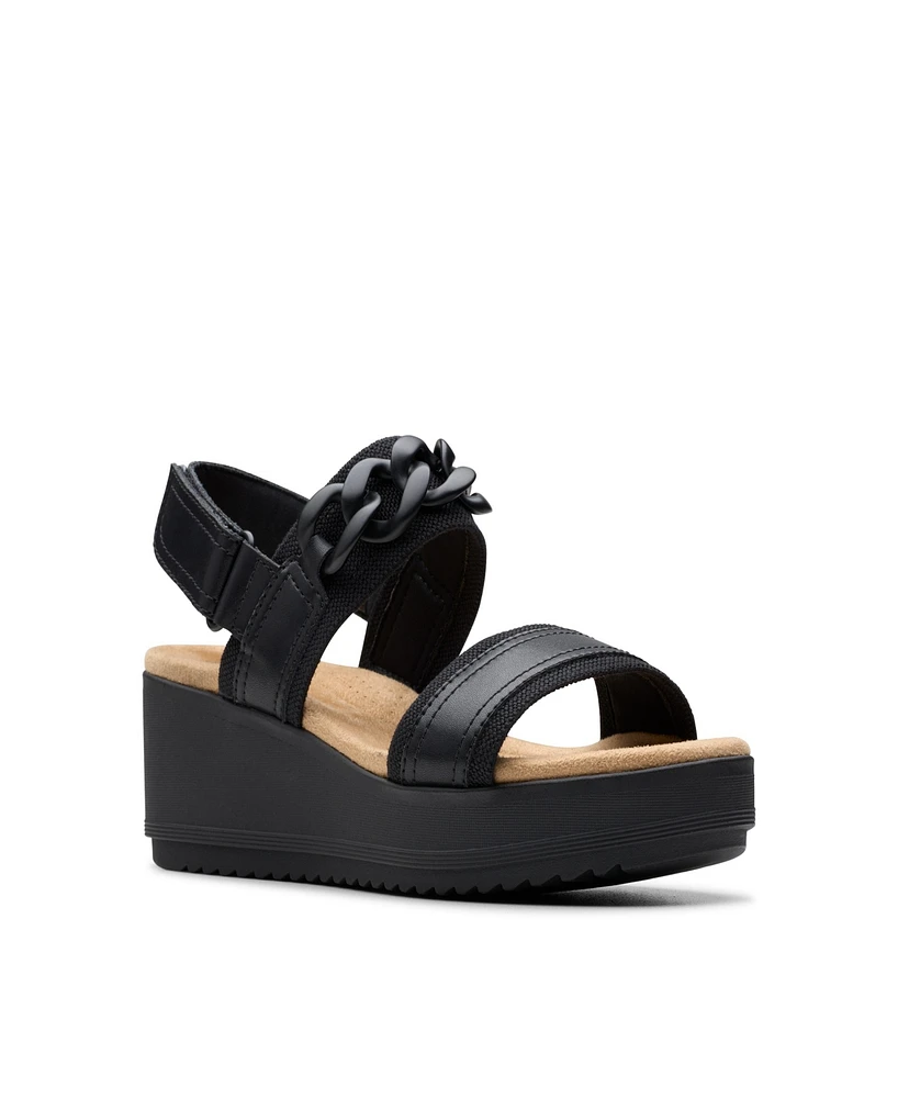 Clarks Collection Women's Wrenly Eve Wedge Sandals