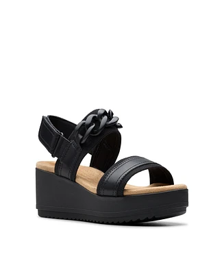 Clarks Collection Women's Wrenly Eve Wedge Sandals