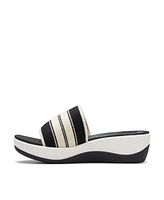 Clarks Cloudsteppers Women's Arla Hollis Slip-On Flat Sandals