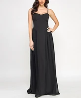 Seni & Cade Juniors' Sweetheart-Neck Sleeveless Gown