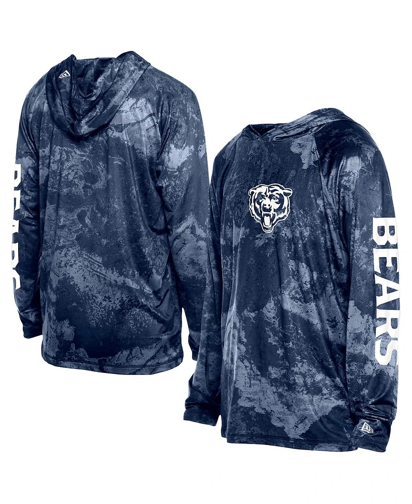 New Era Men's Navy Chicago Bears Realtree Xtreme Camo Raglan Long Sleeve Hooded Top