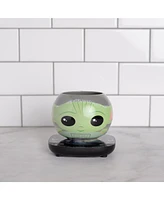 Uncanny Brands Star Wars Mug Warmer with Baby Yoda Molded Mug – Keeps Your Favorite Beverage Warm - Auto Shut On/Off