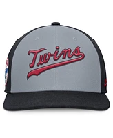 Nike Men's Gray/Navy Minnesota Twins Pro Performance Snapback Hat
