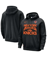 Nike Men's Black New York Knicks Courtside Club Pullover Hoodie