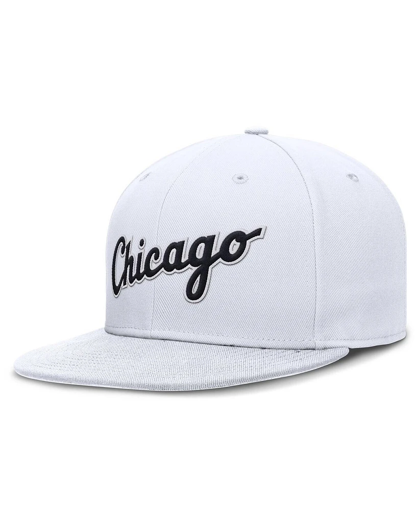 Nike Men's White Chicago Sox True Performance Fitted Hat