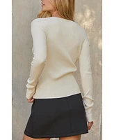 Crescent Women's Kaylee Henley Knit Top