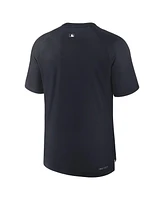 Nike Men's Navy New York Yankees Authentic Collection Pregame Raglan Performance T-Shirt