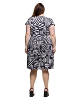 24seven Comfort Apparel Plus Cap Sleeve V-Neck Knee Length Pocket Dress